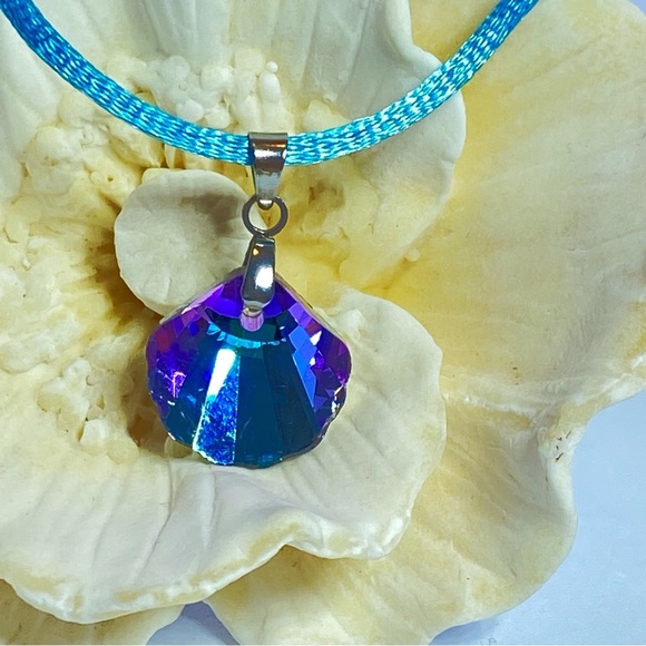 Elegant Purple and Blue shell Pendant car charm - Picture 5 of 7